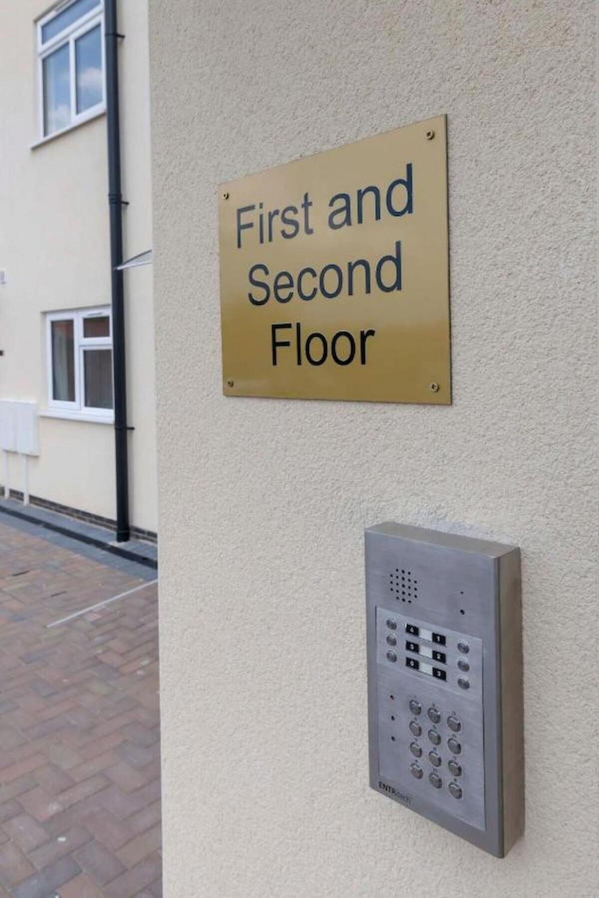 Sav Apartments Clarence Street-Loughborough Room photo