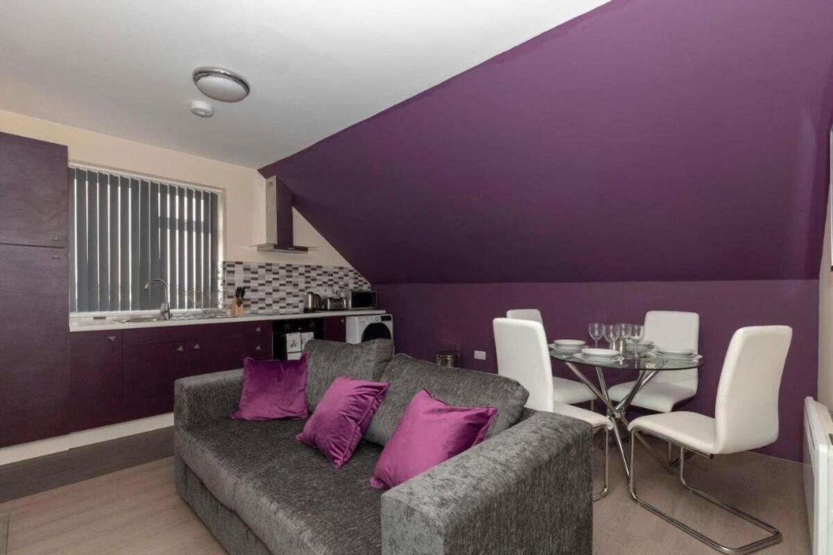 Sav Apartments Clarence Street-Loughborough Room photo