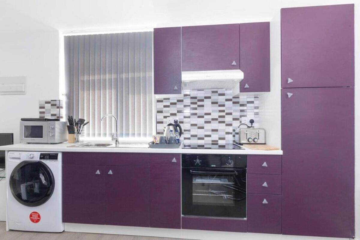 Sav Apartments Clarence Street-Loughborough Room photo
