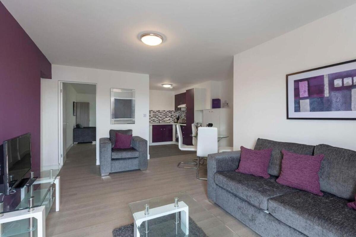 Sav Apartments Clarence Street-Loughborough Room photo