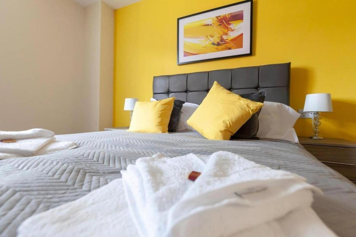 Sav Apartments Clarence Street-Loughborough Room photo