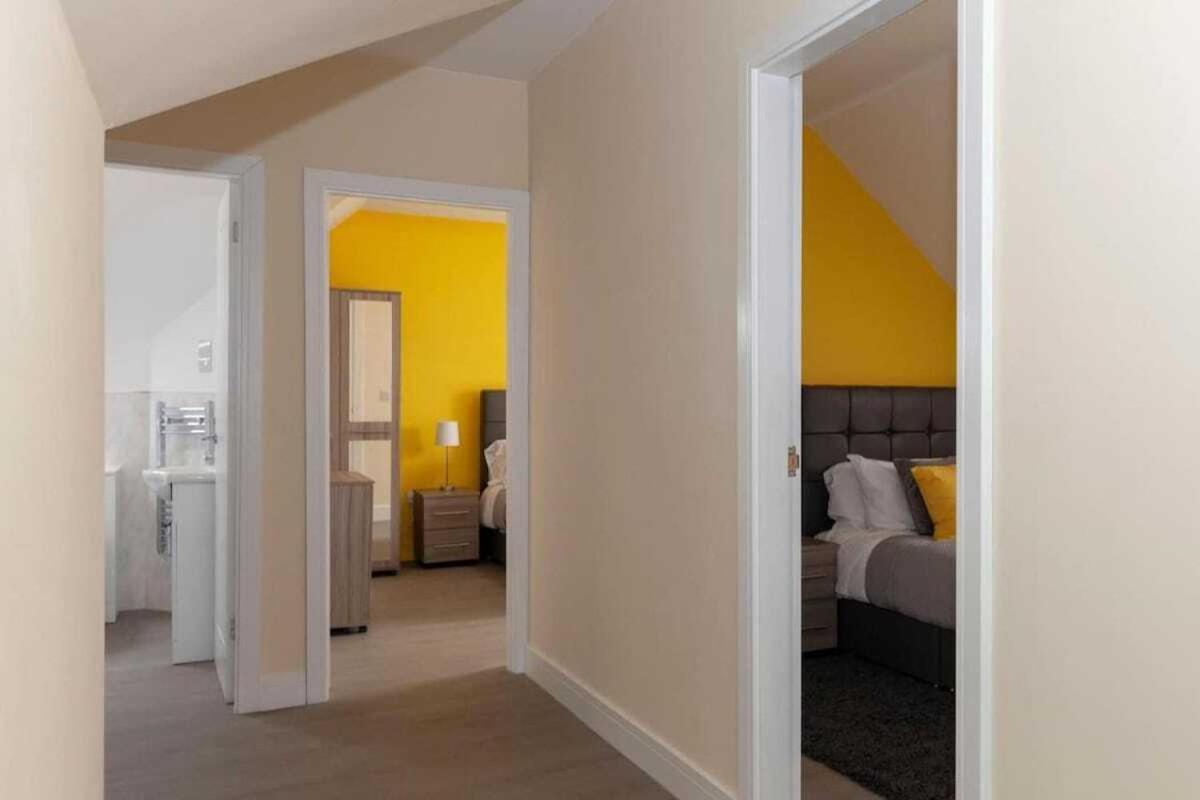 Sav Apartments Clarence Street-Loughborough Room photo